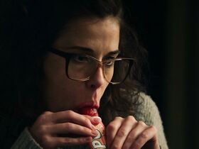 Энн Шефер секси – Хот Дог (2018) #4