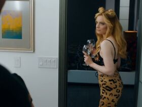 Гиллиан Джейкобс секси – Энджи Трайбека s04e03 (2019) #3