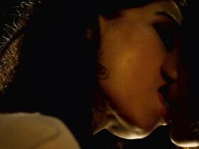 Анангша Бисвас голая, Приянка Бозе голая – Сюрприз! (2017) #3