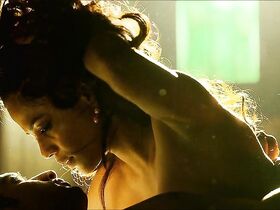 Анангша Бисвас голая, Приянка Бозе голая – Сюрприз! (2017) #9