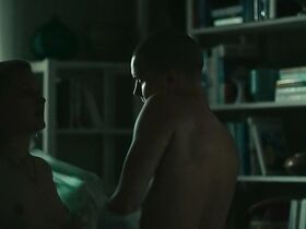 Теа Грин Лундберг голая – Вистинг s01e07 (2019) #4