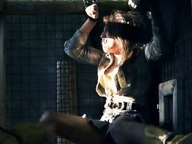 Сузан Энгель голая – Лабиринт с привидениями (2017) #6