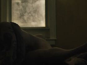 Даниэль Макдональд секси – Skin (2018) #3