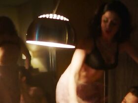 Гийомар Пуэрта голая – Виниловая революция s01e10 (2019) #2