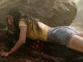 Сара Элизабет Уизерс секси – Кинотеатр кошмаров (2018) #6