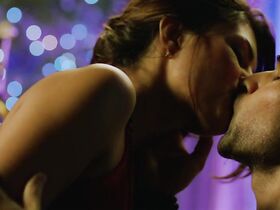 Жаклин Фернандес секси – Искушение замужней женщины 2 (2011) #16