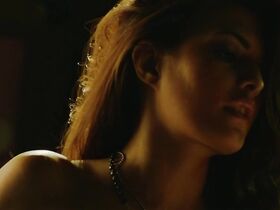 Жаклин Фернандес секси – Искушение замужней женщины 2 (2011) #3