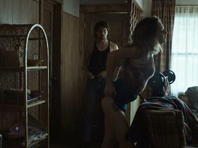 Эмили Мид голая – Испытание огнём (2018) #4