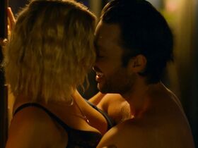 Элайза Тейлор секси – Сотня s06e04 (2019) #3