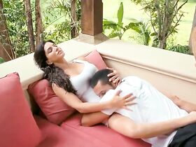 Санни Леоне секси – Темная сторона желания 2 (2012) #16