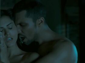 Санни Леоне секси – Темная сторона желания 2 (2012) #26