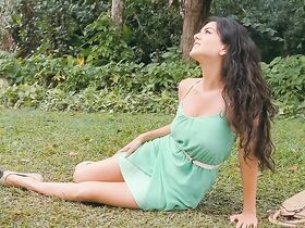 Санни Леоне секси – Темная сторона желания 2 (2012) #27