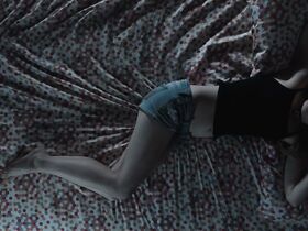 Эрин Мориарти секси – Внутри (2016) #10