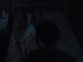 Эрин Мориарти секси – Внутри (2016) #9