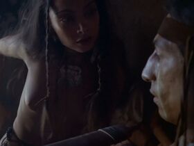 Тони Бэзил голая – Дворец Грисера (1972)