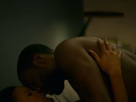 Николь Бахари секси – Черное зеркало s05e01 (2019) #12