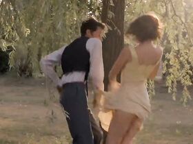 Джейд Хенот секси – Ambré (2018) #7