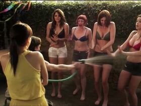 Саманта Стюарт голая, Баррет Перлман голая – Весенний праздник бикини (2012) #23