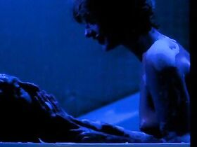 Сесиль де Франс голая – L'Art (délicat) de la séduction (2001) #7