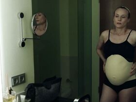 Дайан Крюгер голая – Оперативник (2019) #3