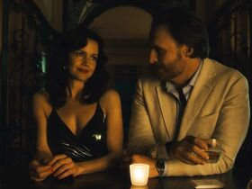 Карла Гуджино голая – Джетт s01e01 (2019) #11