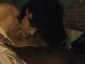 Карла Гуджино голая – Джетт s01e01 (2019) #9