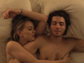 Сара Линдси секси – Пожалуйста, пойдем со мной (2019) #4