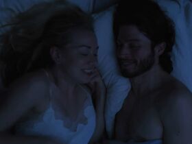 Сара Линдси секси – Пожалуйста, пойдем со мной (2019) #8