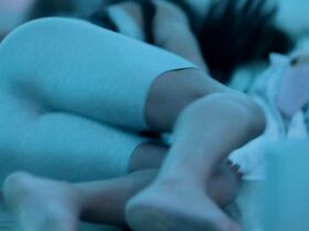 Мэдисон Бэйли секси – Чёрная молния s02e02 (2018) #3