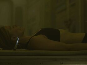 Кэти Сакхофф секси – Другая жизнь s01e01 (2019) #2