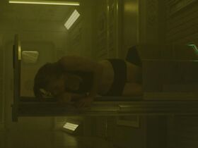 Кэти Сакхофф секси – Другая жизнь s01e01 (2019) #5