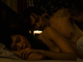 Шарлин Альмарвез голая – Город на холме s01e05 (2019) #3