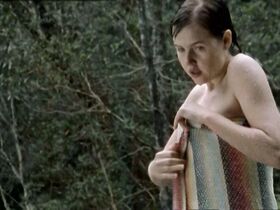 Виктория Тейн секси – Дом наводнения (2004) #5