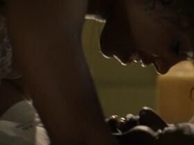 Санаа Лэтэн секси – Вне времени (2003) #6