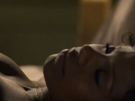 Санаа Лэтэн секси – Вне времени (2003) #9