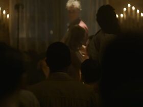 Белла Хиткот голая – Странный ангел s02e01 (2019) #3