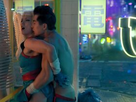 Пом Клементьефф секси – Черное зеркало s05e01 (2019)