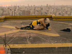 Пом Клементьефф секси – Черное зеркало s05e01 (2019) #24