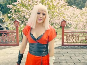 Пом Клементьефф секси – Черное зеркало s05e01 (2019) #4