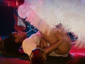 Клаудия Логан голая – Истории Сан-Франциско s01e04 (2019) #3