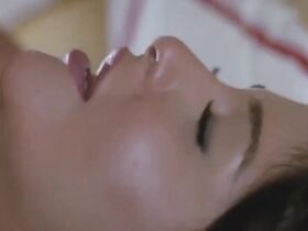 Ола Ганем секси – Feelings (2010) #16