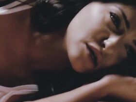 Ола Ганем секси – Feelings (2010) #4