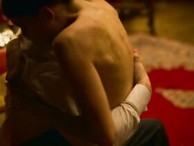 Эмма Гринвелл секси – Ладья s01e07 (2019) #13