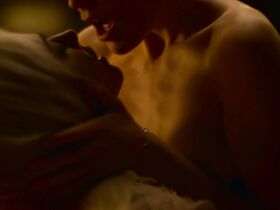 Эмма Гринвелл секси – Ладья s01e07 (2019) #15