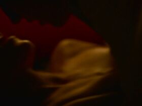 Эмма Гринвелл секси – Ладья s01e07 (2019) #16