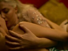 Эмма Гринвелл секси – Ладья s01e07 (2019) #18