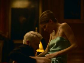 Эмма Гринвелл секси – Ладья s01e07 (2019) #8