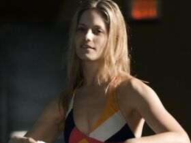 Стефани Батлер секси – Followed (2015) #3