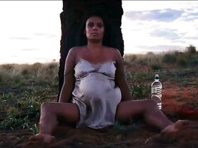 Миранда Тапселл секси – Разговоры с богами (2014) #4