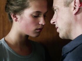 Алисия Викандер секси – Любимая (2010) #1